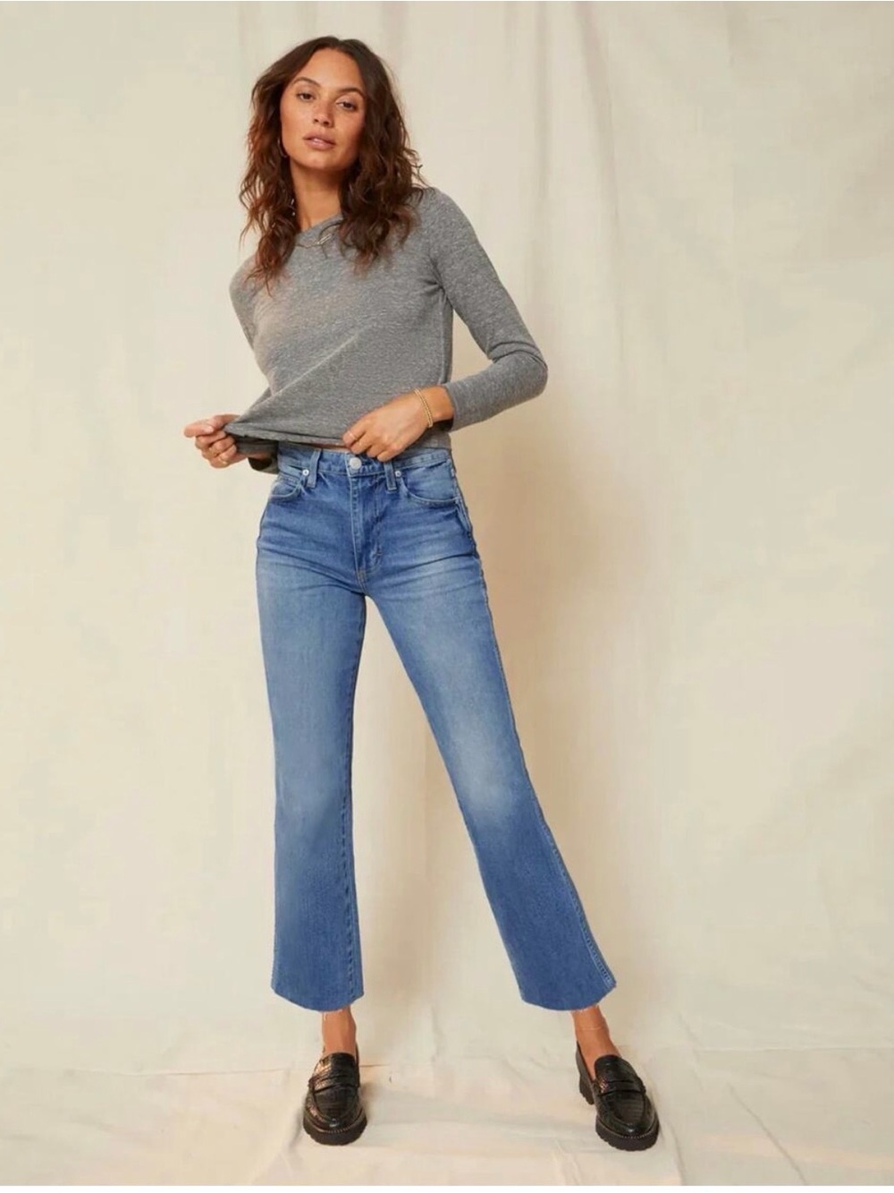 AMO High Rise Kick Crop Medium Blue Denim Jeans Raw Hem Cotton Size 29